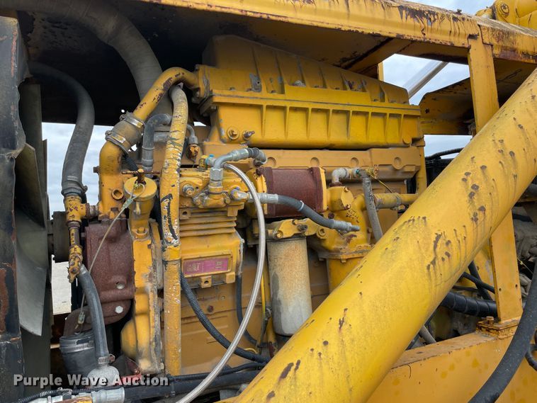 image for item IR9509 1998 Pettibone Cary-lift 304B  material handler