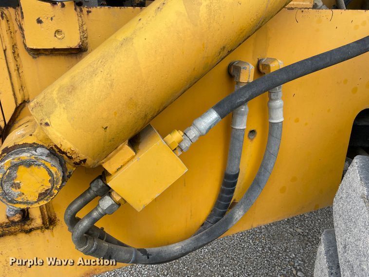 image for item IR9509 1998 Pettibone Cary-lift 304B  material handler