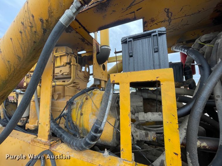 image for item IR9509 1998 Pettibone Cary-lift 304B  material handler