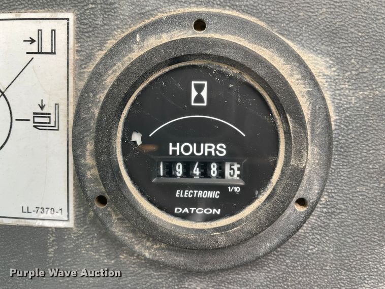 image for item IR9509 1998 Pettibone Cary-lift 304B  material handler