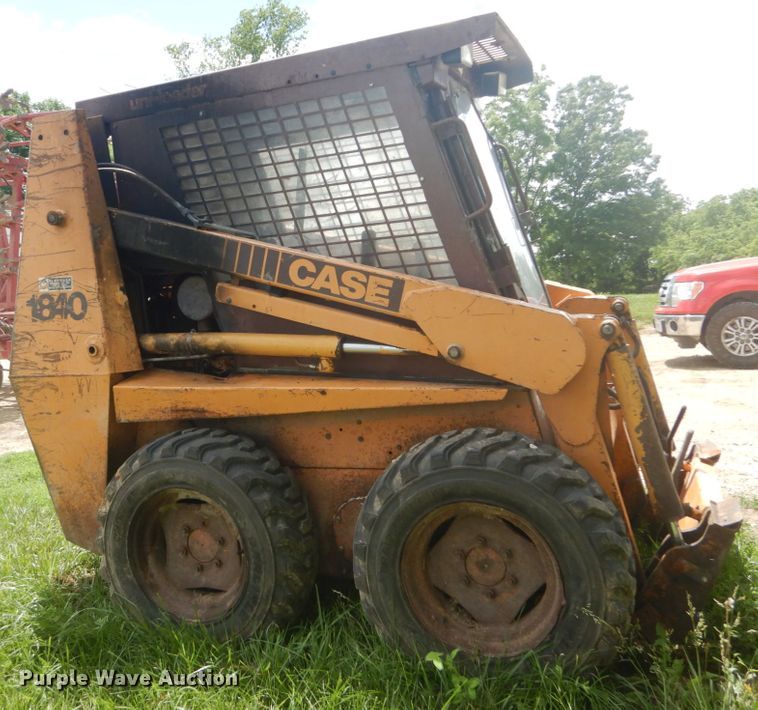 image for item IT9132 1991 Case 1840  skid steer loader