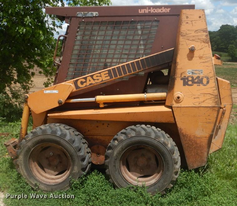image for item IT9132 1991 Case 1840  skid steer loader