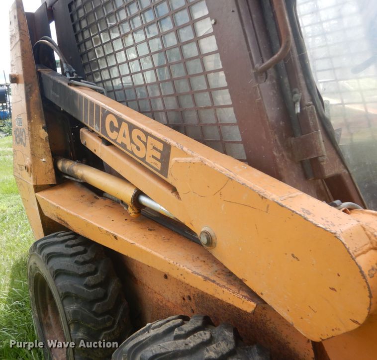image for item IT9132 1991 Case 1840  skid steer loader
