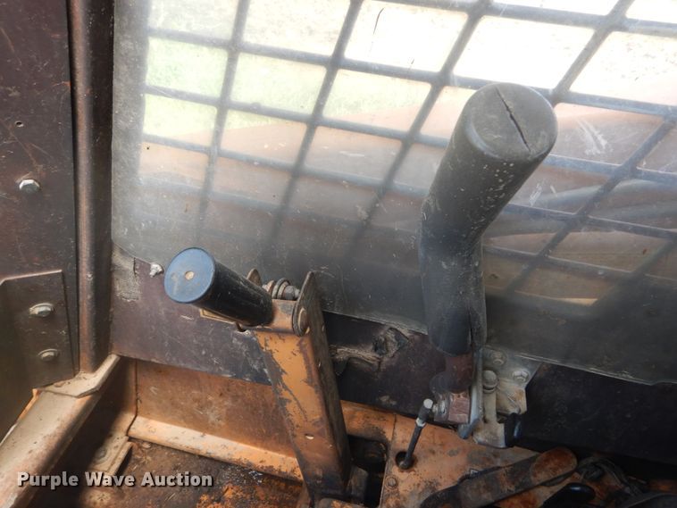 image for item IT9132 1991 Case 1840  skid steer loader