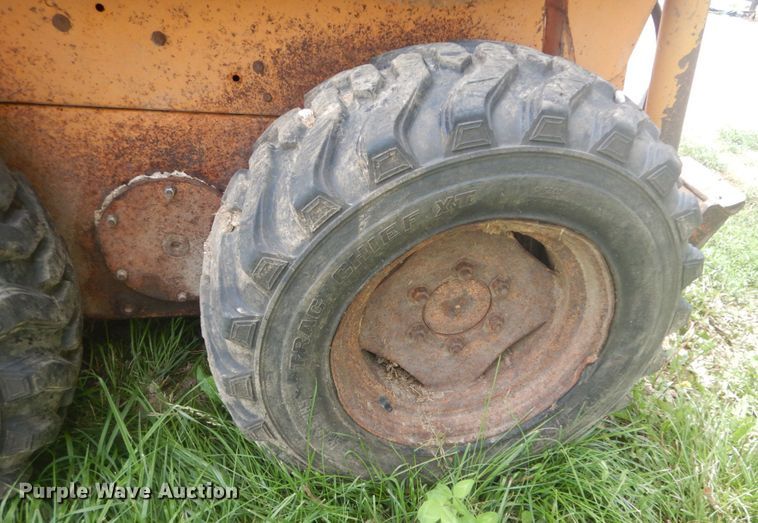 image for item IT9132 1991 Case 1840  skid steer loader