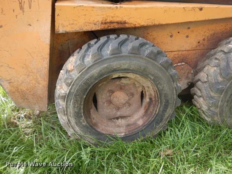 image for item IT9132 1991 Case 1840  skid steer loader