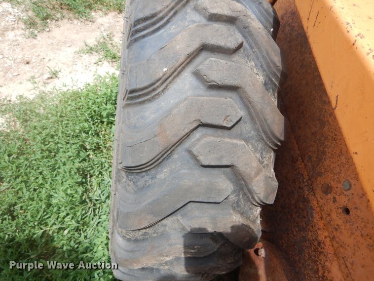 image for item IT9132 1991 Case 1840  skid steer loader