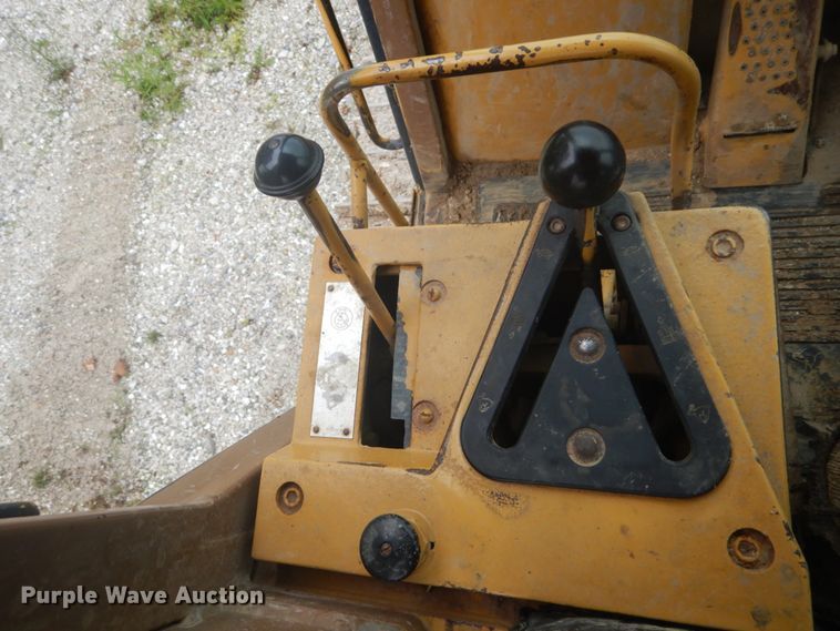 image for item IT9133 1987 Caterpillar 953  track loader