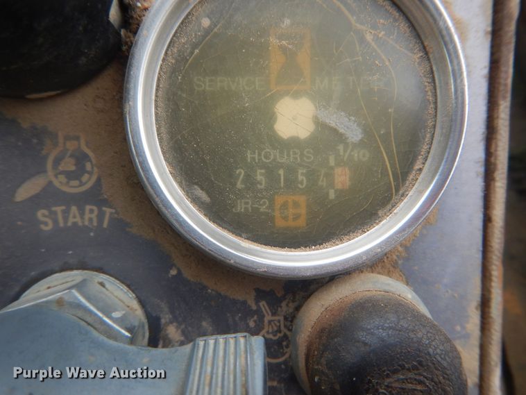 image for item IT9133 1987 Caterpillar 953  track loader