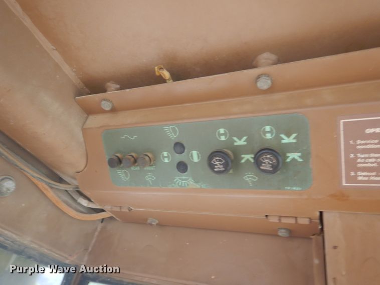 image for item IT9133 1987 Caterpillar 953  track loader