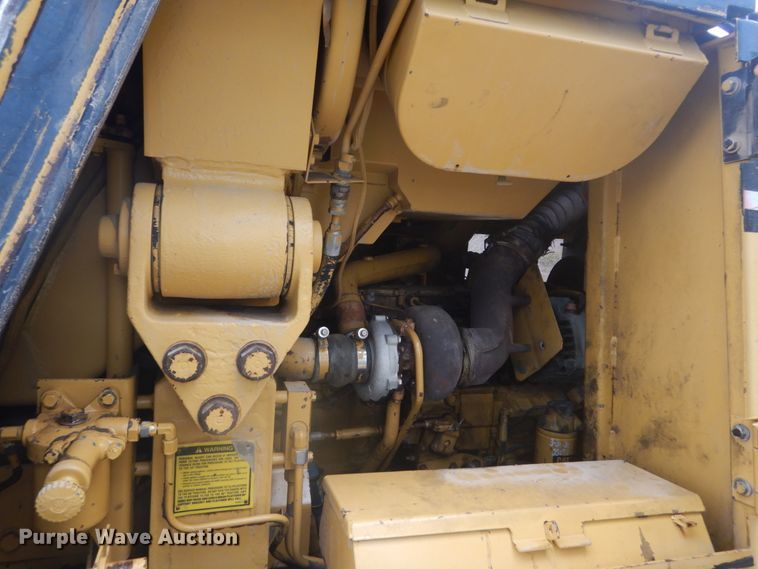 image for item IT9133 1987 Caterpillar 953  track loader