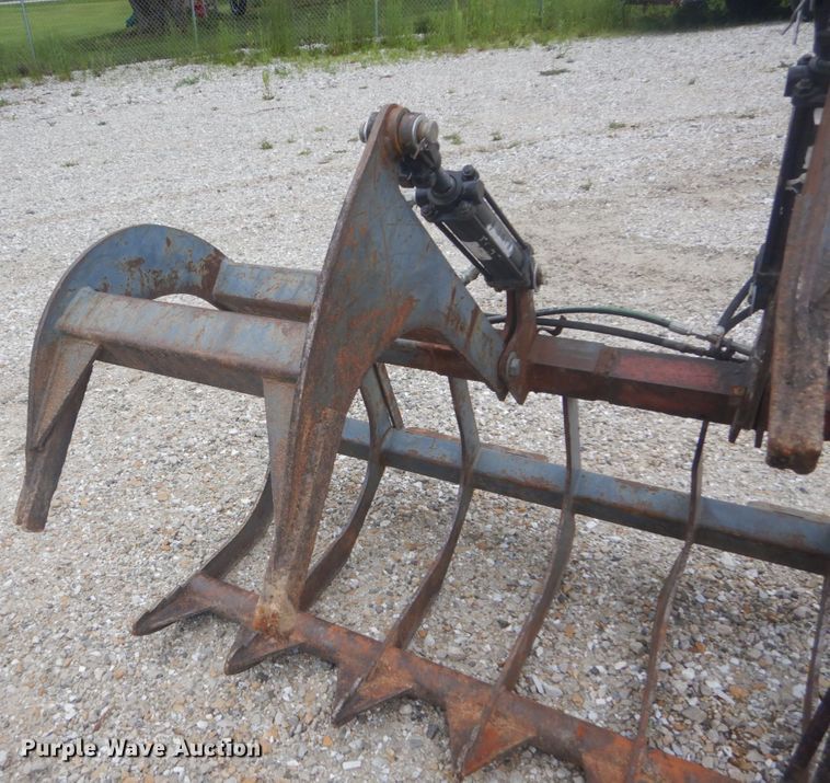 image for item IT9137 65"W skid steer grapple bucket