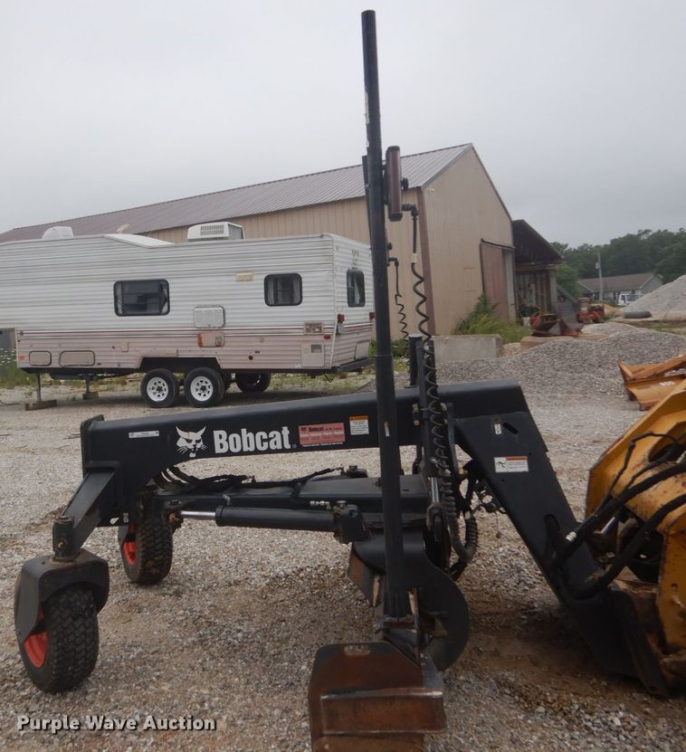 image for item IT9138 2015 Bobcat 96  skid steer grader
