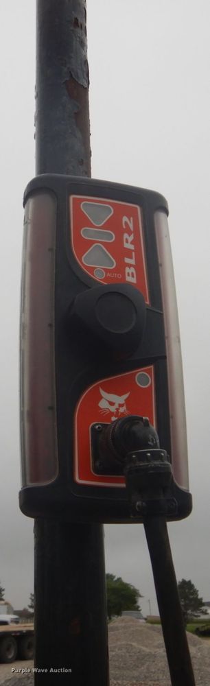 image for item IT9138 2015 Bobcat 96  skid steer grader