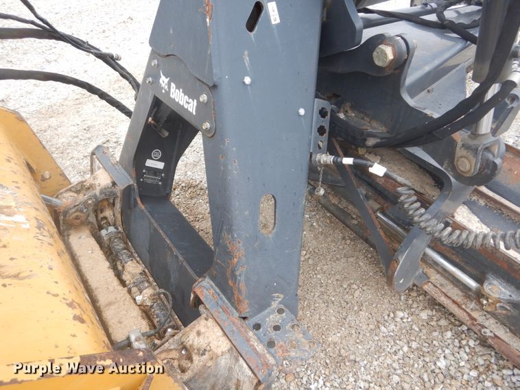 image for item IT9138 2015 Bobcat 96  skid steer grader