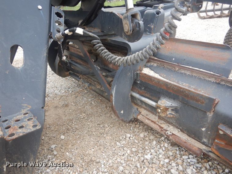 image for item IT9138 2015 Bobcat 96  skid steer grader