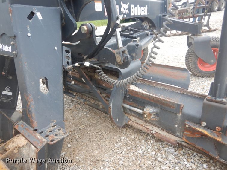 image for item IT9138 2015 Bobcat 96  skid steer grader