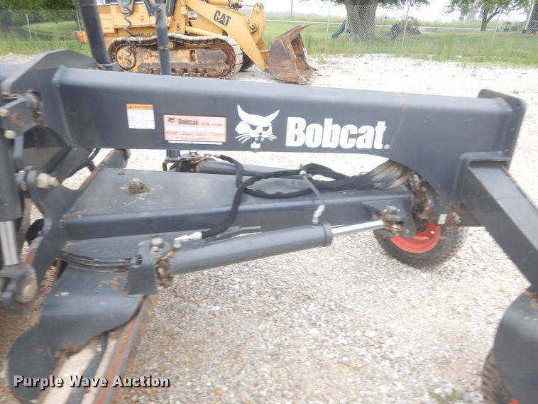 image for item IT9138 2015 Bobcat 96  skid steer grader