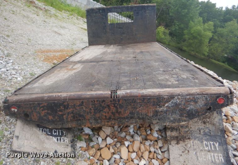 image for item IT9141 Flatbed