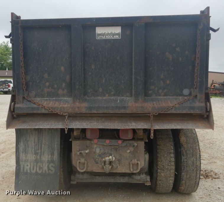 image for item IT9143 1997 Volvo WG  dump truck