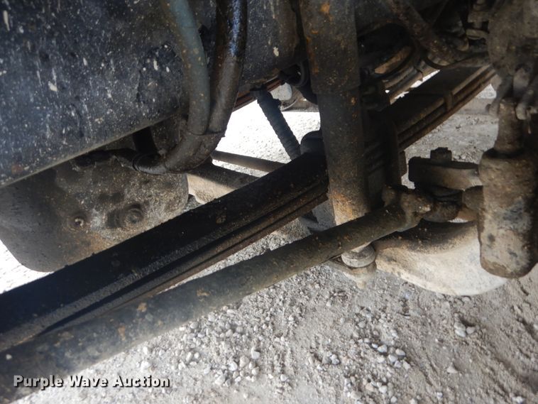 image for item IT9143 1997 Volvo WG  dump truck