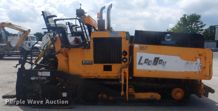 image for item IT9146 2007 LeeBoy 8816  paver