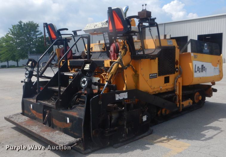 image for item IT9146 2007 LeeBoy 8816  paver