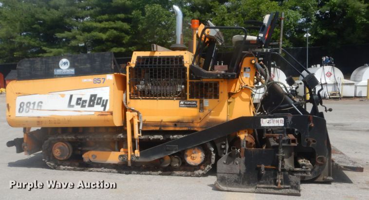 image for item IT9146 2007 LeeBoy 8816  paver