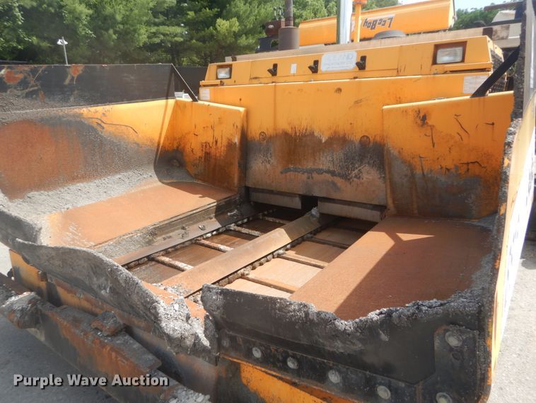 image for item IT9146 2007 LeeBoy 8816  paver