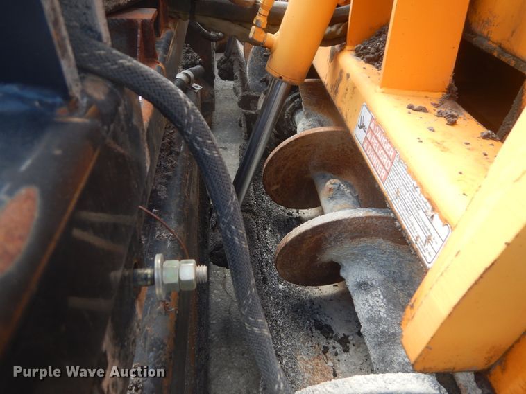 image for item IT9146 2007 LeeBoy 8816  paver