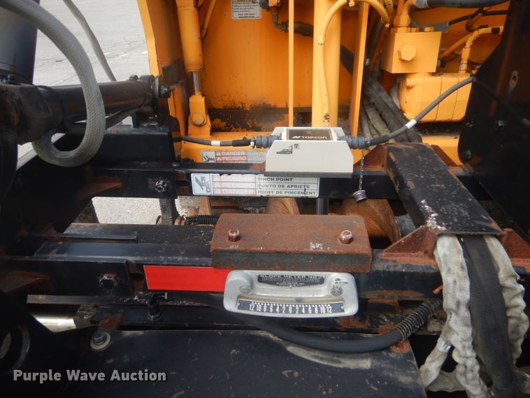 image for item IT9146 2007 LeeBoy 8816  paver