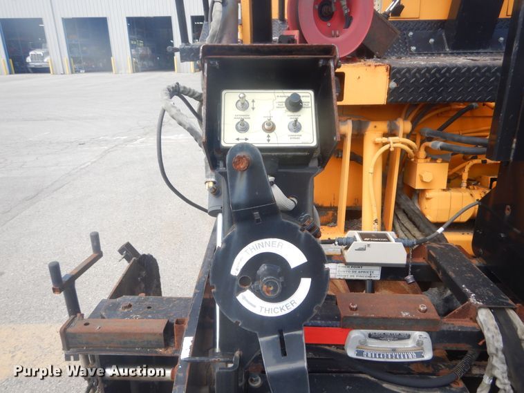 image for item IT9146 2007 LeeBoy 8816  paver