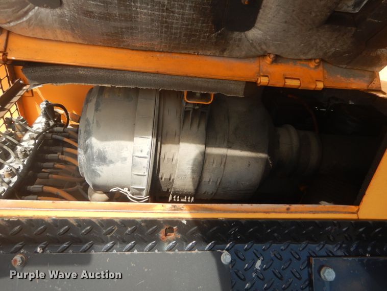 image for item IT9146 2007 LeeBoy 8816  paver