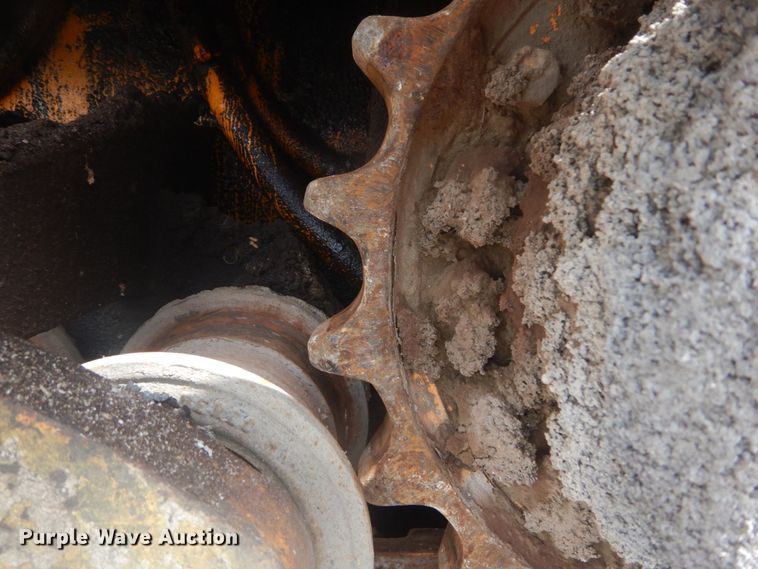 image for item IT9146 2007 LeeBoy 8816  paver