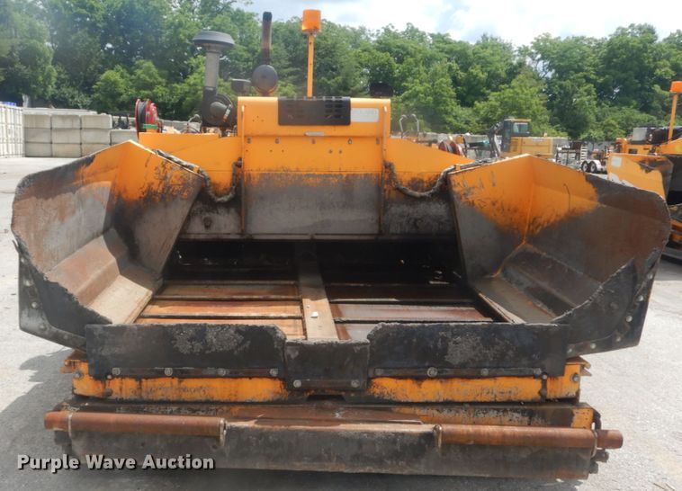 image for item IT9147 2012 LeeBoy 8500B  paver