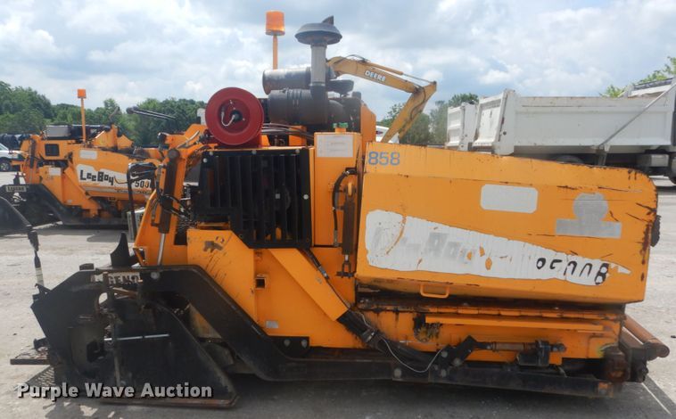 image for item IT9147 2012 LeeBoy 8500B  paver