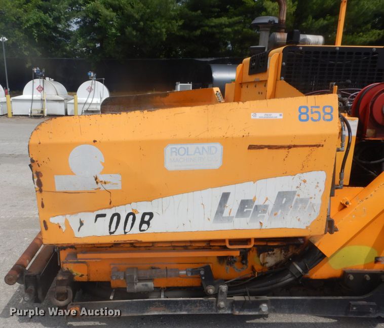 image for item IT9147 2012 LeeBoy 8500B  paver