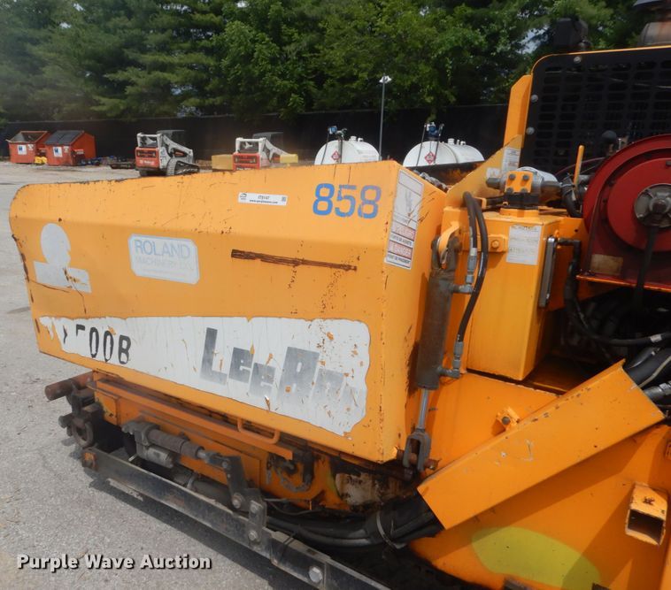 image for item IT9147 2012 LeeBoy 8500B  paver
