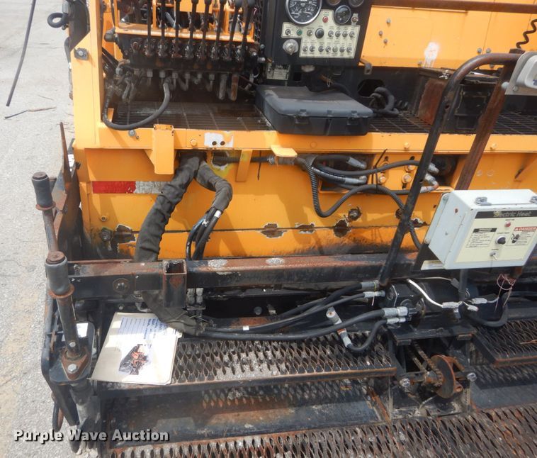 image for item IT9147 2012 LeeBoy 8500B  paver