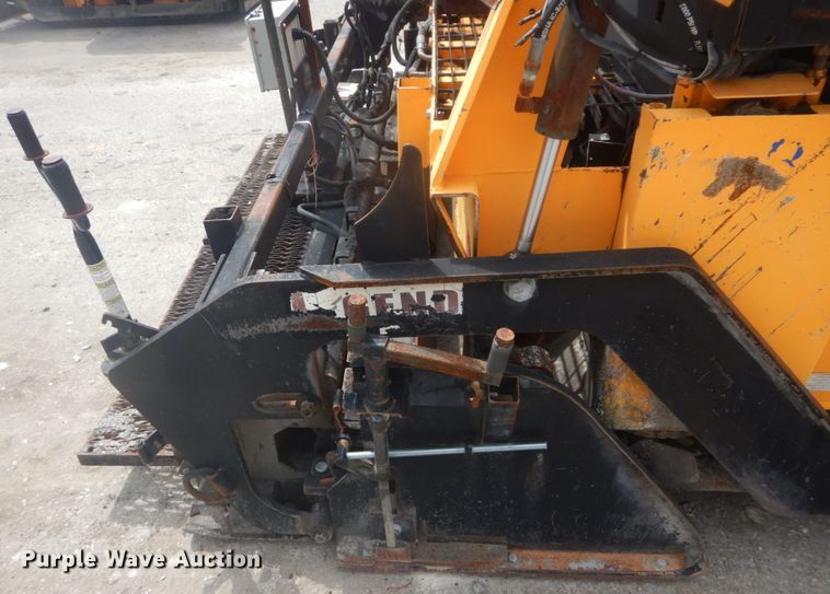 image for item IT9147 2012 LeeBoy 8500B  paver