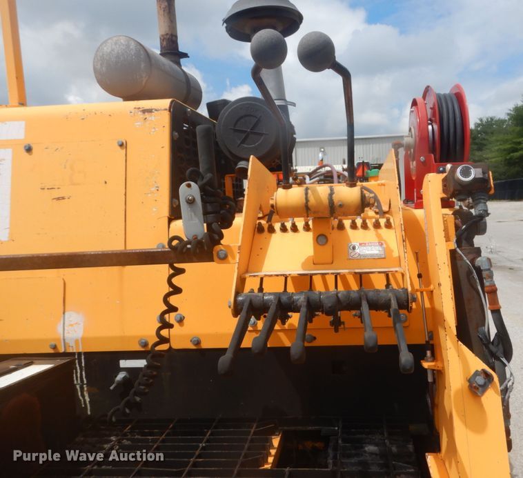 image for item IT9147 2012 LeeBoy 8500B  paver