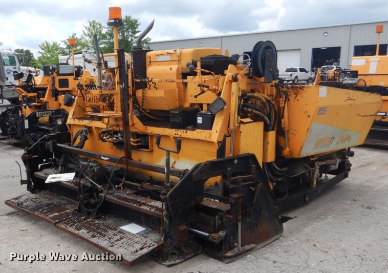 image for item IT9148 2002 LeeBoy 8000  paver