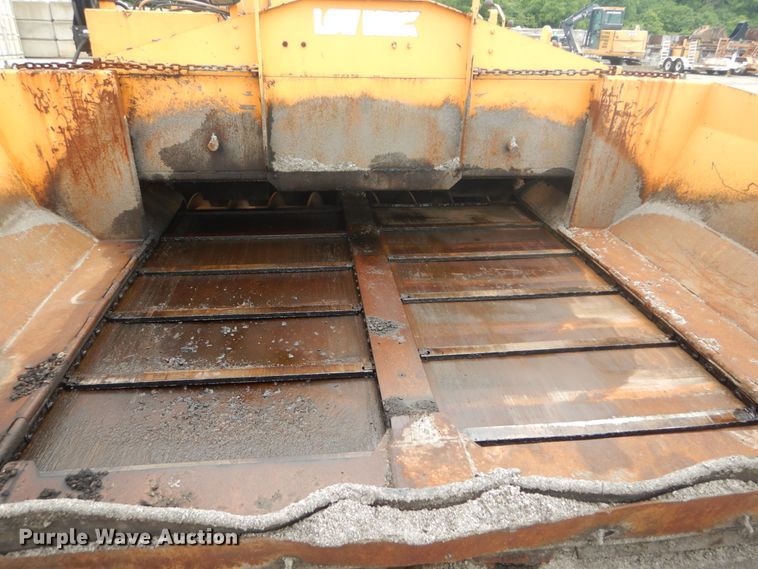 image for item IT9148 2002 LeeBoy 8000  paver