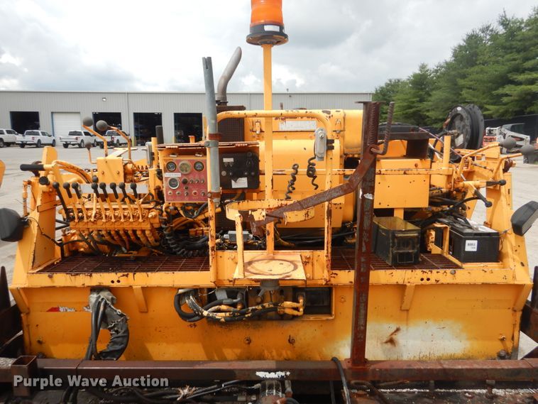 image for item IT9148 2002 LeeBoy 8000  paver