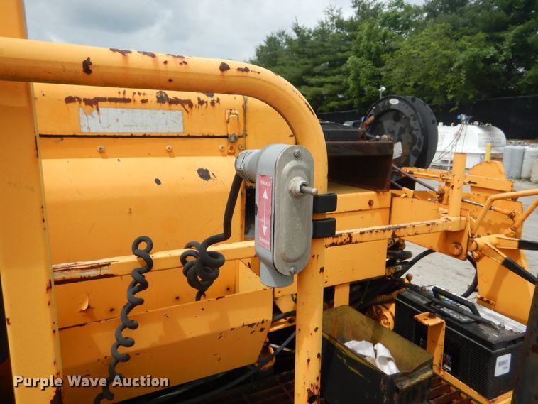 image for item IT9148 2002 LeeBoy 8000  paver