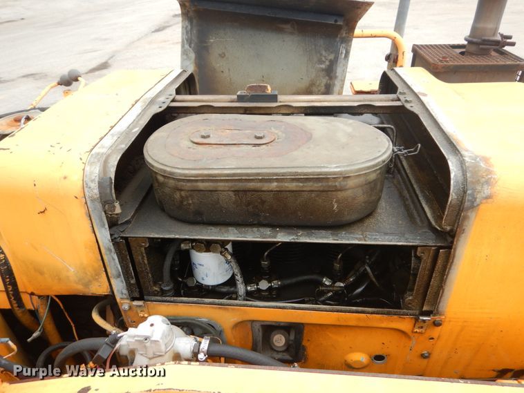 image for item IT9148 2002 LeeBoy 8000  paver