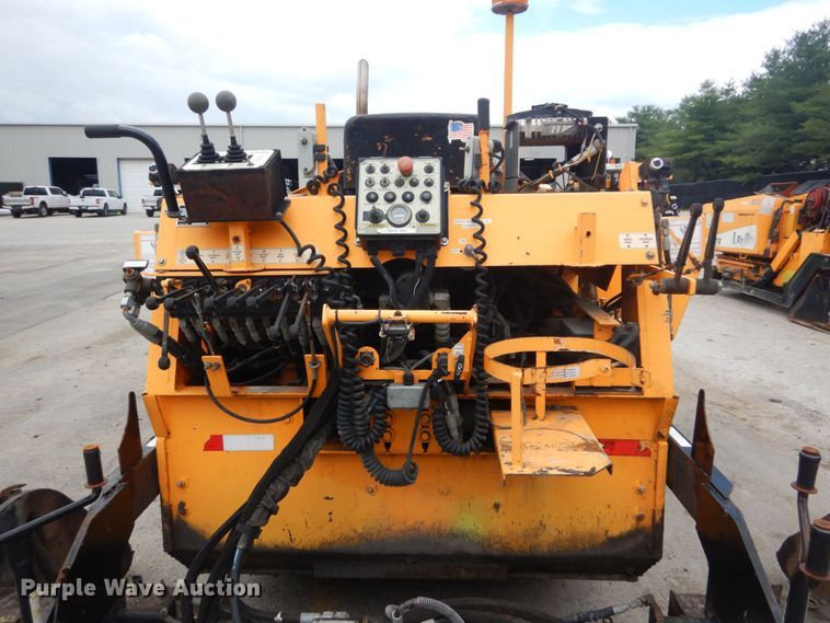 image for item IT9149 2013 LeeBoy 5000 Path Master  paver