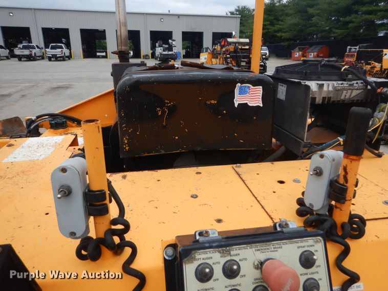 image for item IT9149 2013 LeeBoy 5000 Path Master  paver