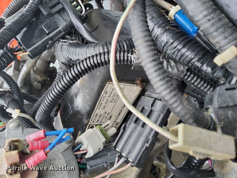 image for item IT9151 Ford LRG-435P-6006-A  four cylinder gas engine