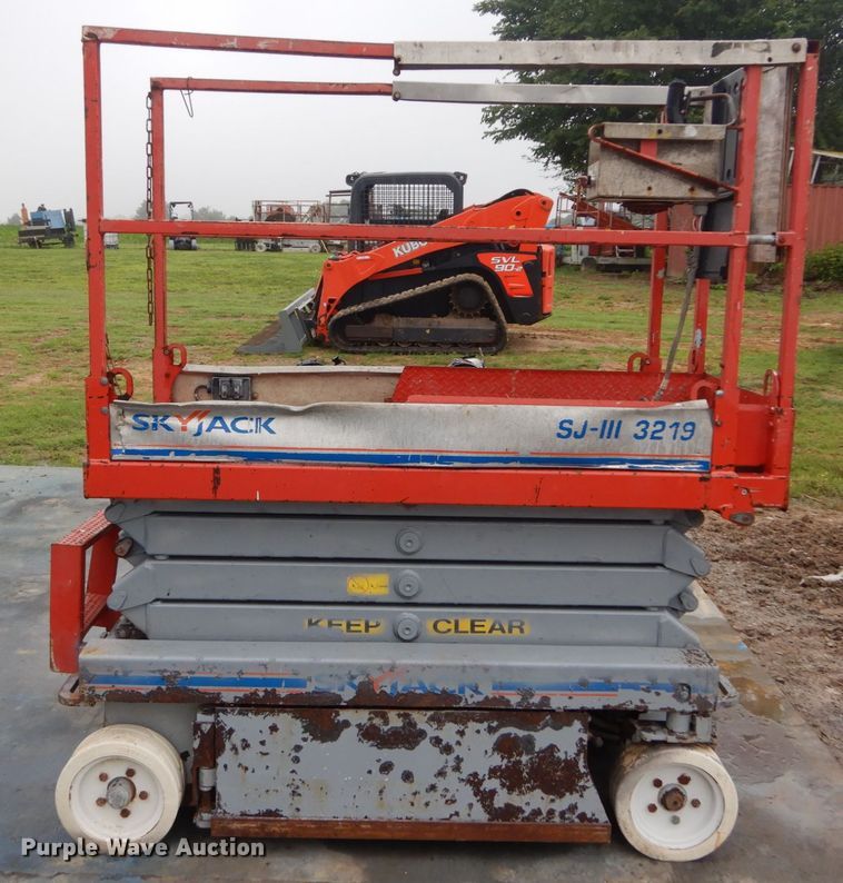 image for item IT9152 Skyjack SJIII 3219  scissor lift